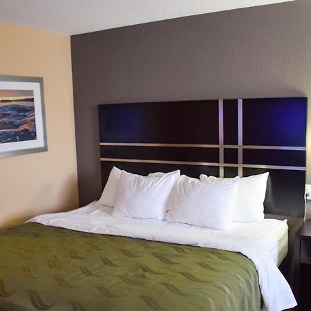 Quality Inn Bracebridge Εξωτερικό φωτογραφία
