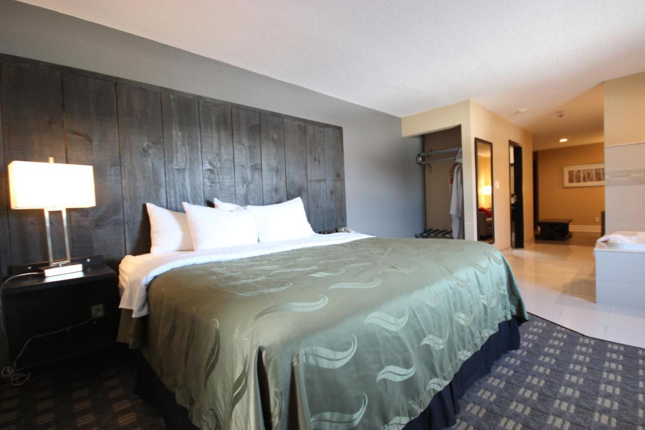 Quality Inn Bracebridge Εξωτερικό φωτογραφία