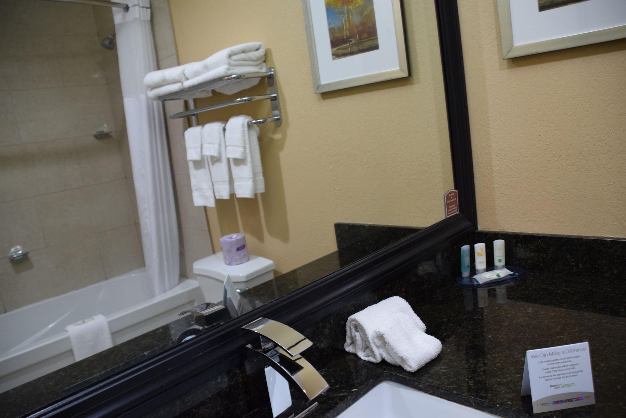 Quality Inn Bracebridge Εξωτερικό φωτογραφία