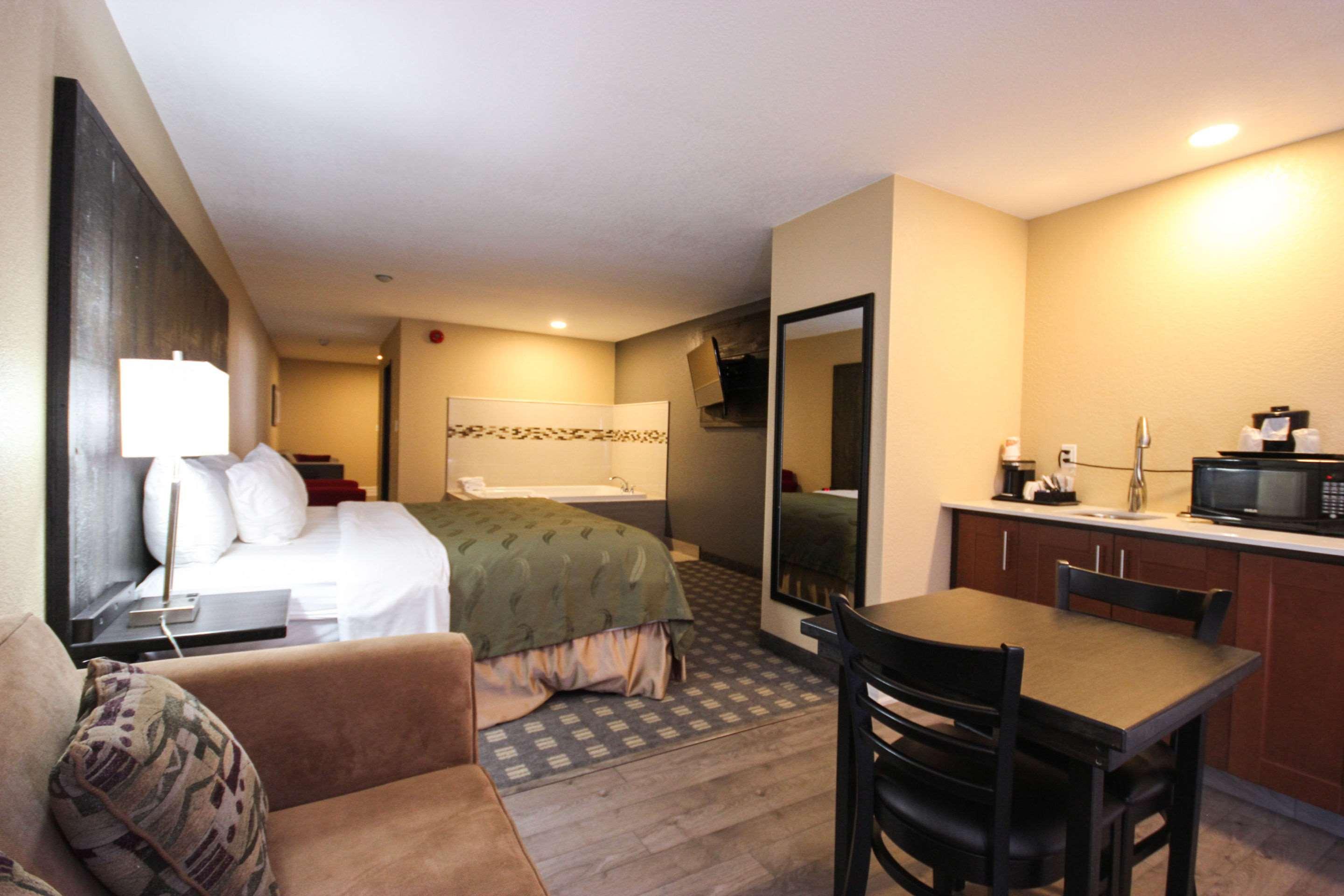 Quality Inn Bracebridge Εξωτερικό φωτογραφία