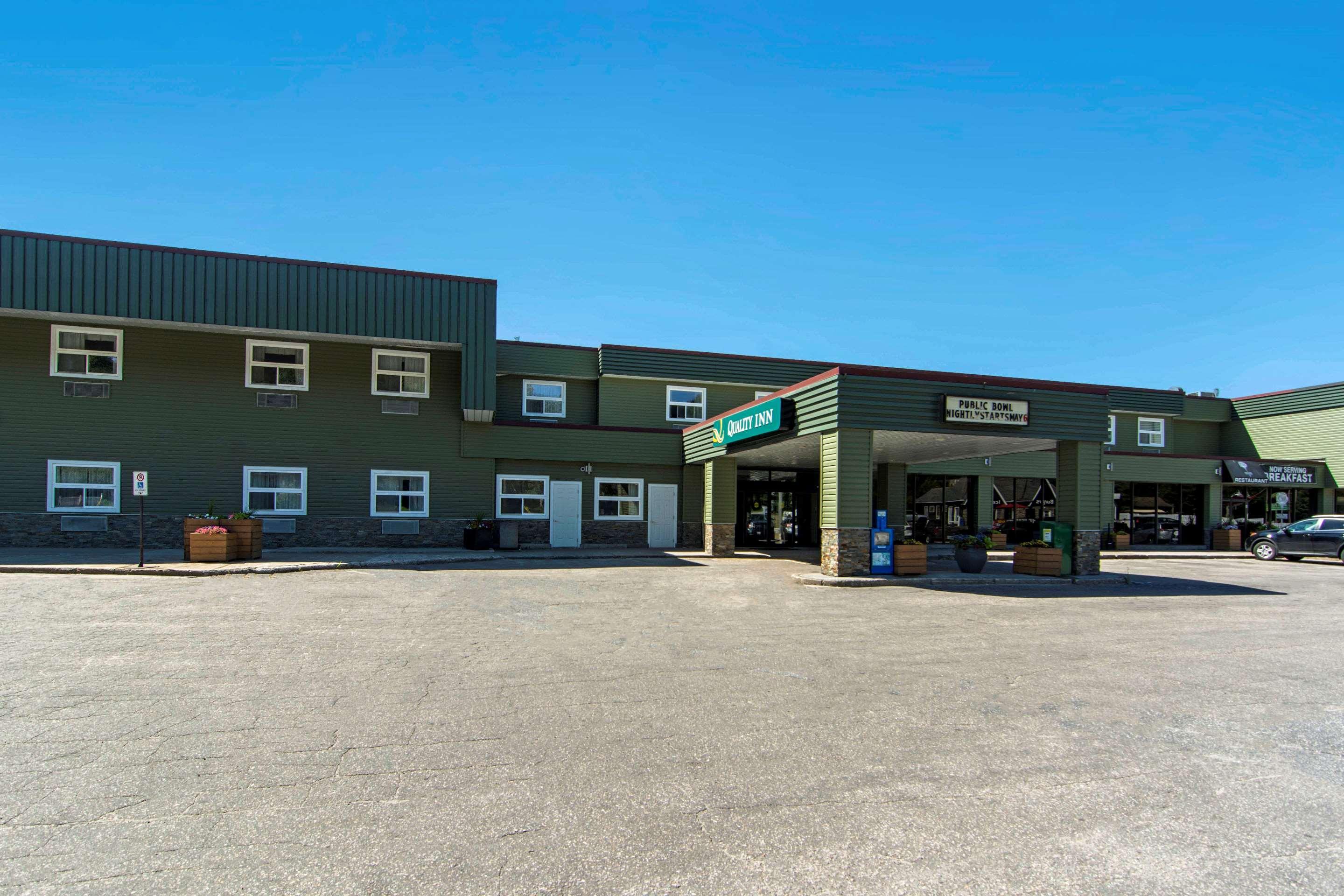 Quality Inn Bracebridge Εξωτερικό φωτογραφία